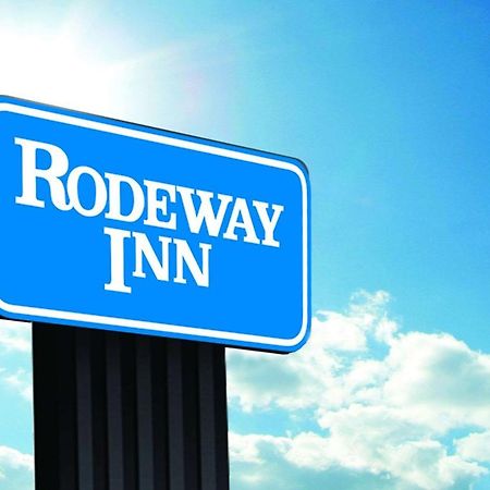 Rodeway Inn Little Falls Екстериор снимка
