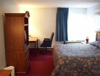 Rodeway Inn Little Falls Екстериор снимка