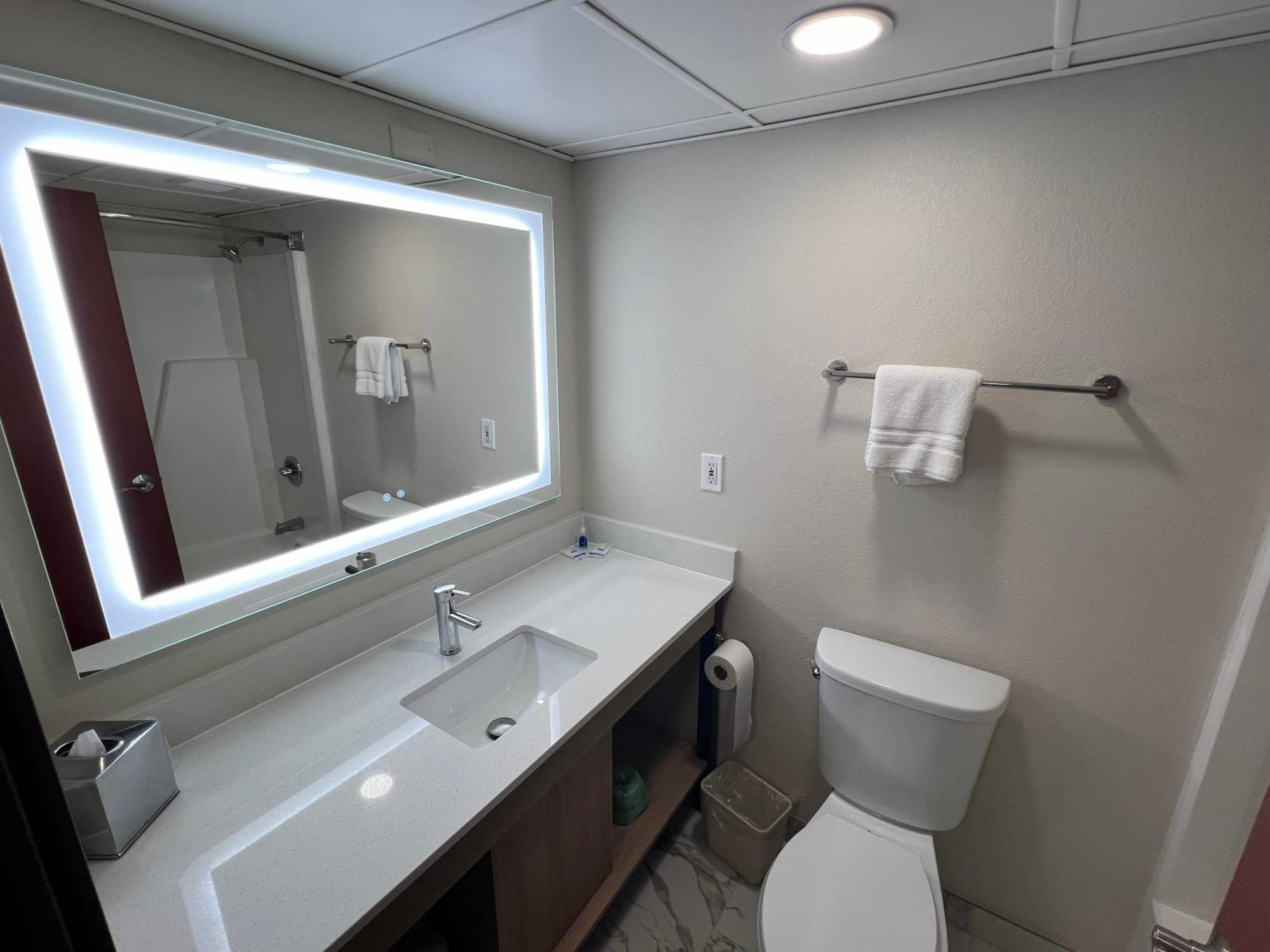 Rodeway Inn Little Falls Екстериор снимка